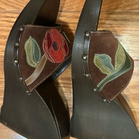 Coach Floral Suede Patchwork Wooden Wedge Sandal Size 6.5 - Picture 13 of 15